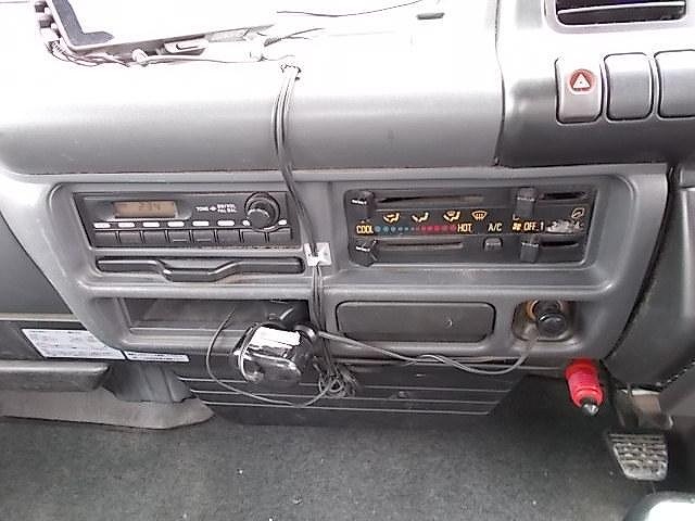 日産アトラス平ボディ小型（2t・3t）[写真27]