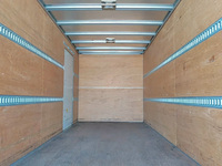 いすゞエルフアルミバン小型（2t・3t）[写真11]