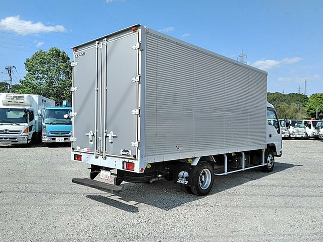 いすゞエルフアルミバン小型（2t・3t）[写真02]