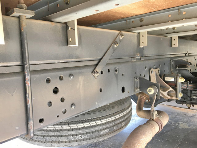 いすゞエルフアルミバン小型（2t・3t）[写真20]