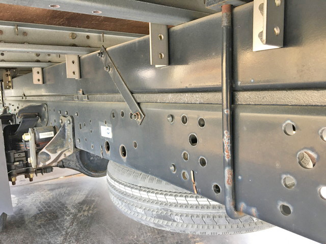 いすゞエルフアルミバン小型（2t・3t）[写真21]