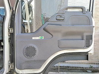 いすゞエルフアルミバン小型（2t・3t）[写真28]