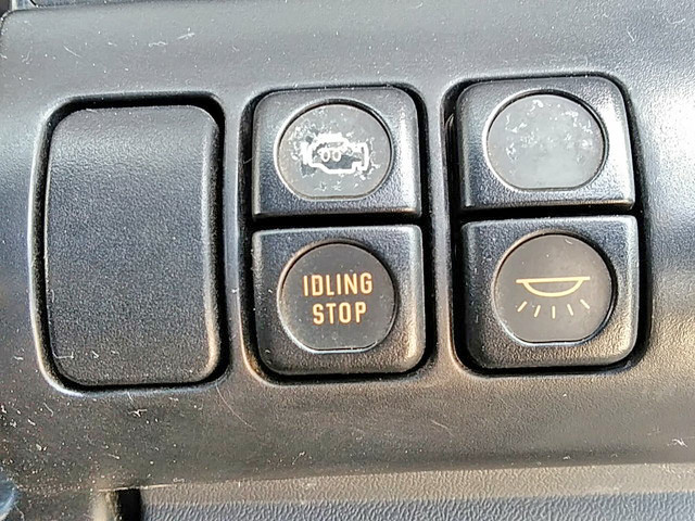 いすゞエルフアルミバン小型（2t・3t）[写真37]