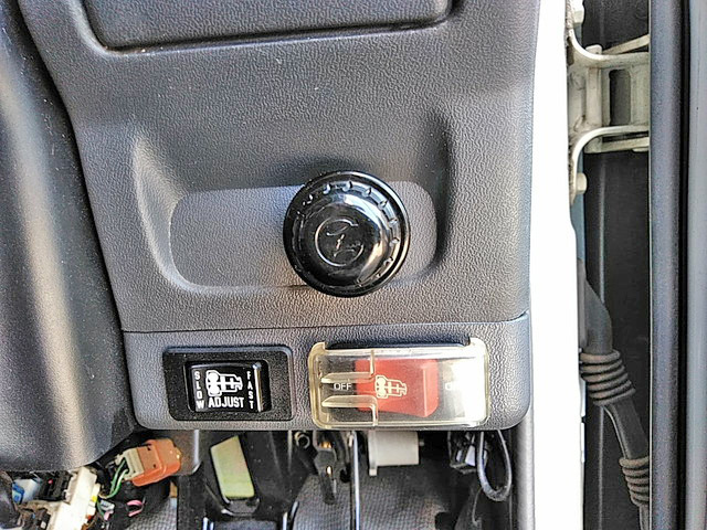 いすゞエルフアルミバン小型（2t・3t）[写真38]