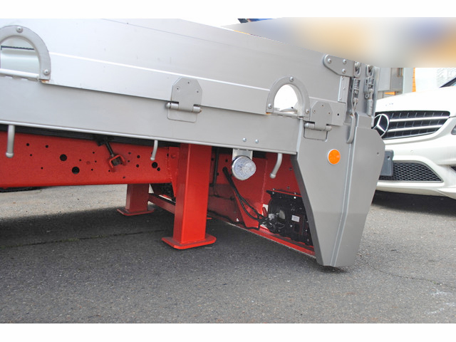 日野プロフィアセルフローダー大型（10t）[写真11]