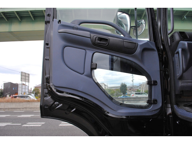 日野プロフィアセルフローダー大型（10t）[写真31]