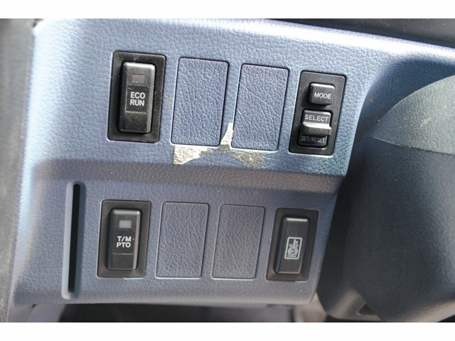 日野プロフィアセルフローダー大型（10t）[写真36]