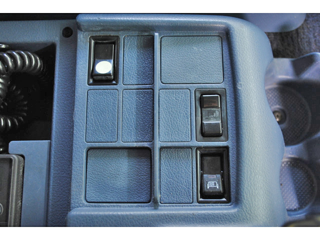 日野プロフィアセルフローダー大型（10t）[写真37]