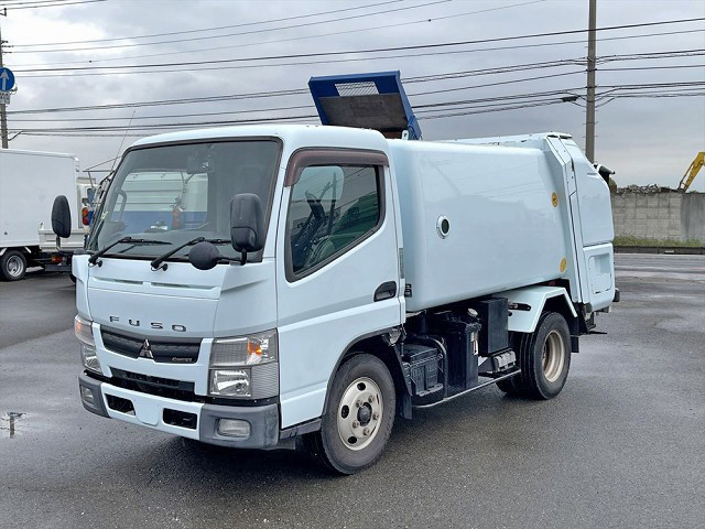 三菱ふそうキャンターパッカー車（塵芥車）小型（2t・3t）[写真03]