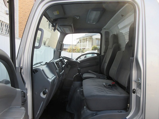 マツダタイタンアルミバン小型（2t・3t）[写真32]