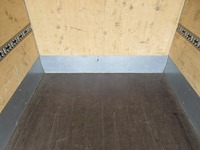 いすゞエルフアルミバン小型（2t・3t）[写真13]