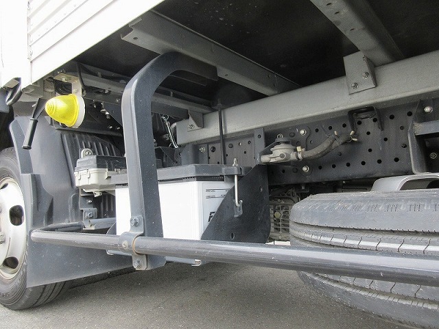 いすゞエルフアルミバン小型（2t・3t）[写真21]