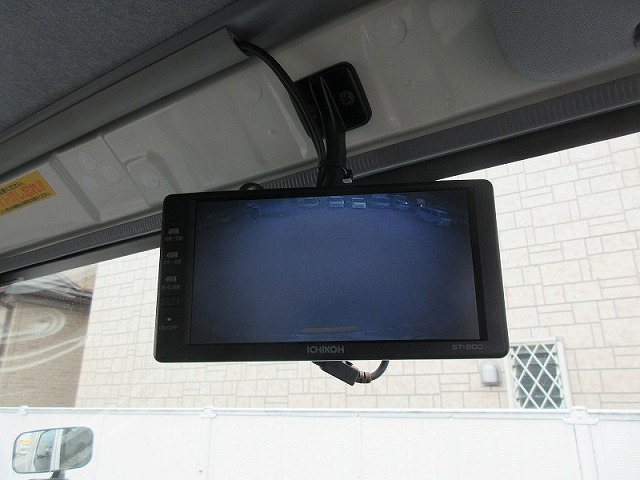 いすゞエルフアルミバン小型（2t・3t）[写真31]