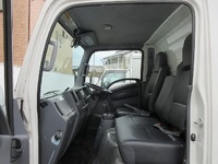 いすゞエルフアルミバン小型（2t・3t）[写真36]