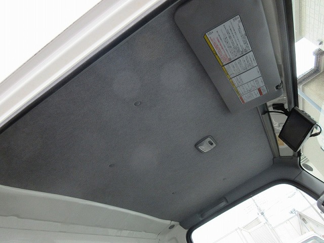 いすゞエルフアルミバン小型（2t・3t）[写真38]