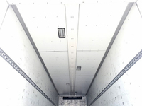 いすゞギガ冷蔵冷凍ウイング大型（10t）[写真14]