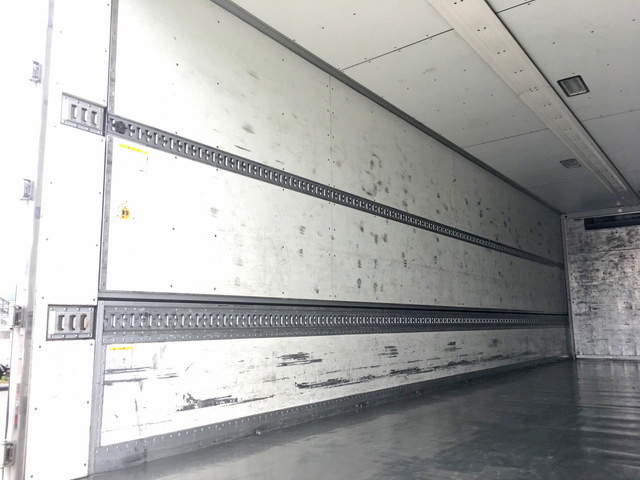 いすゞギガ冷蔵冷凍ウイング大型（10t）[写真16]