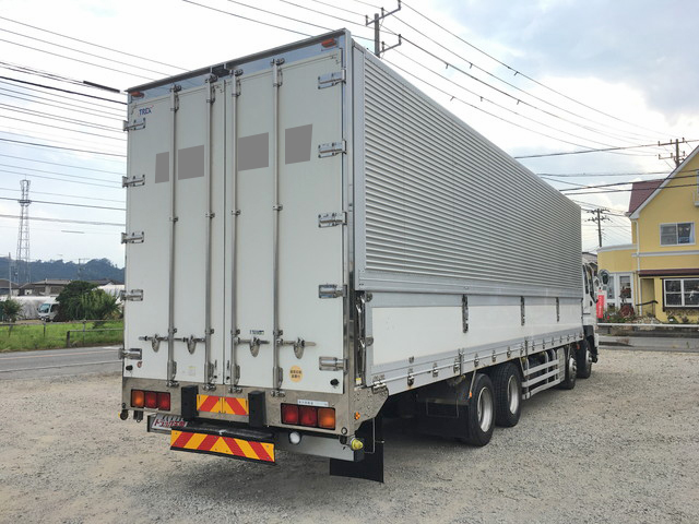 いすゞギガ冷蔵冷凍ウイング大型（10t）[写真02]