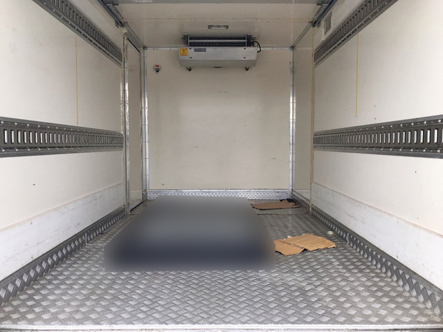 いすゞエルフ冷凍車（冷蔵車）小型（2t・3t）[写真11]