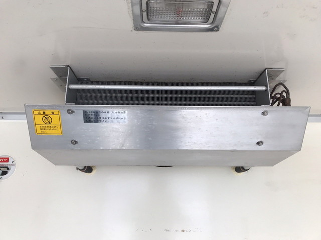 いすゞエルフ冷凍車（冷蔵車）小型（2t・3t）[写真14]