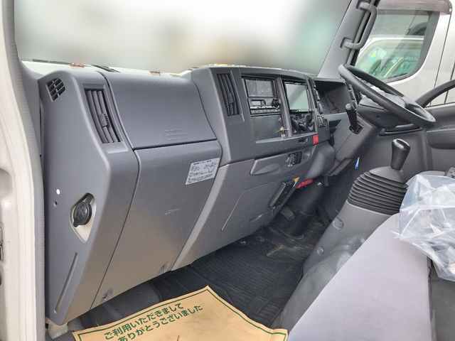 いすゞエルフ冷凍車（冷蔵車）小型（2t・3t）[写真31]