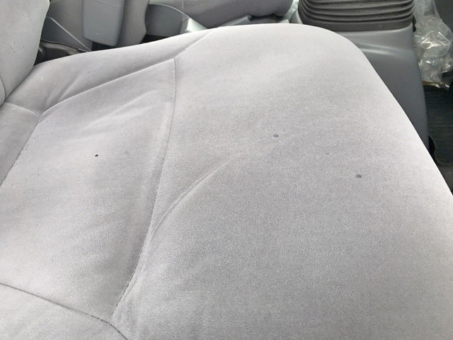 いすゞエルフ冷凍車（冷蔵車）小型（2t・3t）[写真32]