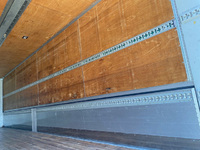 UDトラックスクオンアルミウイング大型（10t）[写真18]