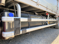 UDトラックスクオンアルミウイング大型（10t）[写真22]