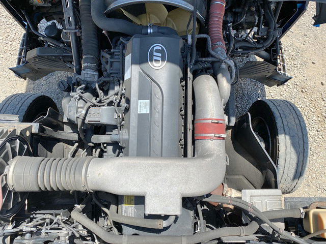 UDトラックスクオンアルミウイング大型（10t）[写真28]