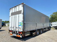 UDトラックスクオンアルミウイング大型（10t）[写真02]