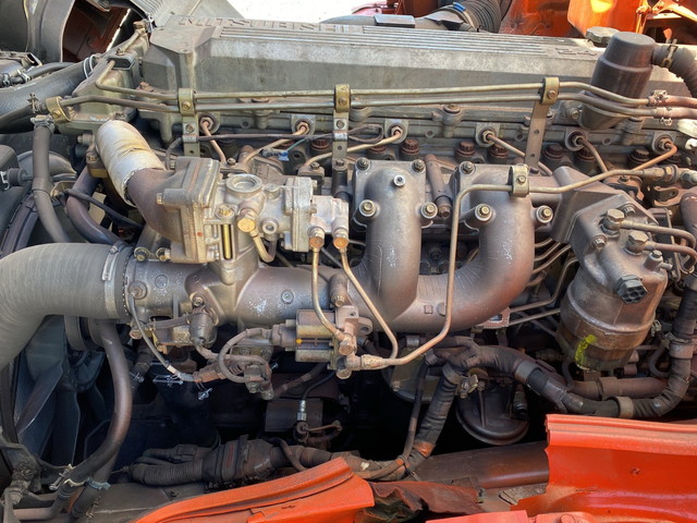 三菱ふそうスーパーグレートアルミウイング大型（10t）[写真24]