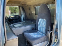 三菱ふそうスーパーグレートアルミウイング大型（10t）[写真31]