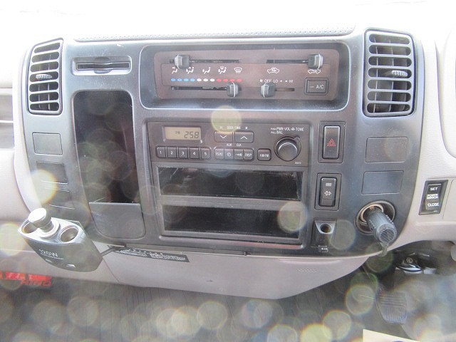 日野デュトロクレーン3段小型（2t・3t）[写真17]