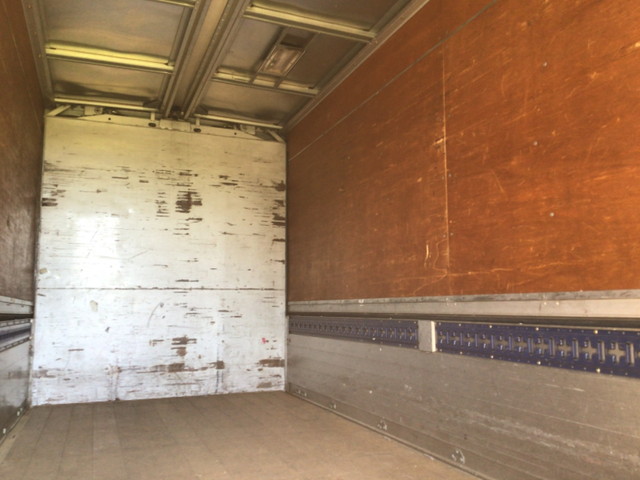 いすゞエルフアルミウイング小型（2t・3t）[写真10]