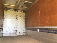 いすゞエルフアルミウイング小型（2t・3t）[写真10]