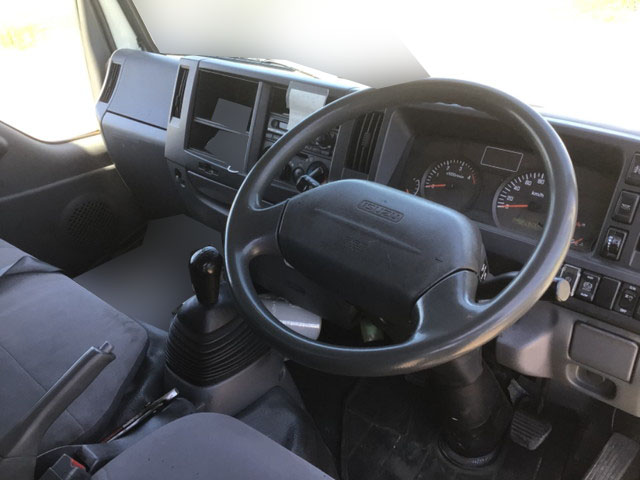 いすゞエルフアルミウイング小型（2t・3t）[写真27]