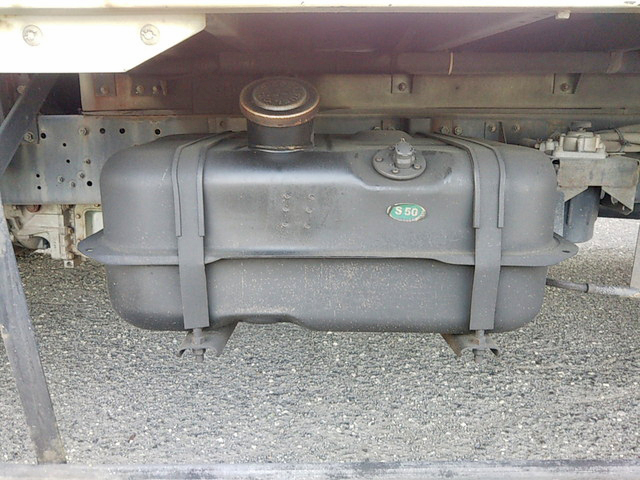 三菱ふそうファイターアルミウイング中型（4t）[写真18]