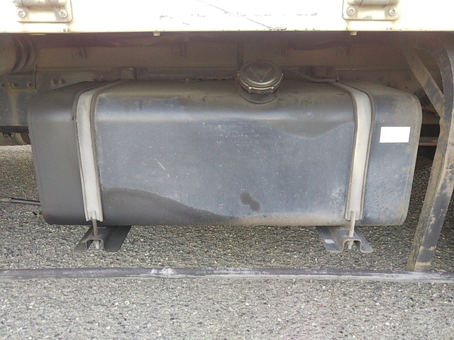 三菱ふそうファイターアルミウイング中型（4t）[写真19]