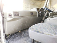 三菱ふそうファイターアルミウイング中型（4t）[写真31]