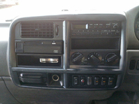 三菱ふそうファイターアルミウイング中型（4t）[写真35]