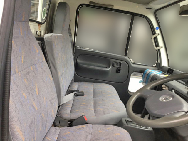 日産アトラス平ボディ小型（2t・3t）[写真10]