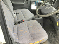 日産アトラス平ボディ小型（2t・3t）[写真11]