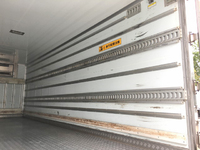 いすゞフォワード冷凍車（冷蔵車）中型（4t）[写真14]