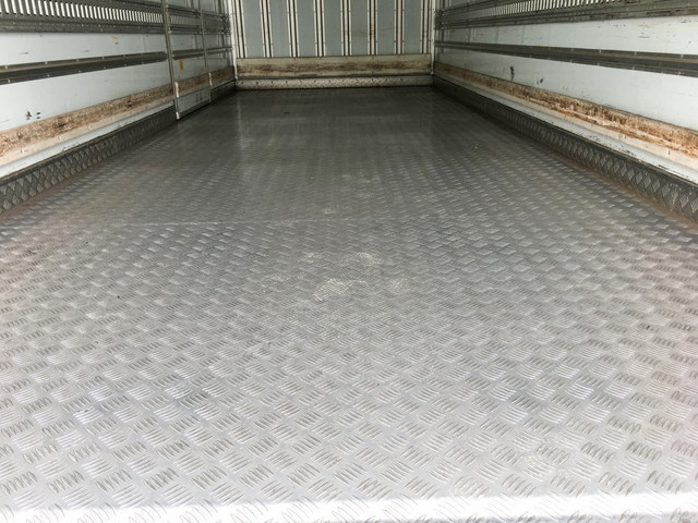 いすゞフォワード冷凍車（冷蔵車）中型（4t）[写真15]