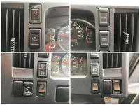 いすゞフォワード冷凍車（冷蔵車）中型（4t）[写真38]