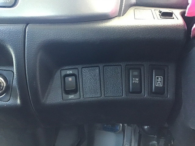 日野レンジャー平ボディ増トン（6t・8t）[写真16]