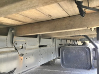 日野レンジャー平ボディ増トン（6t・8t）[写真05]