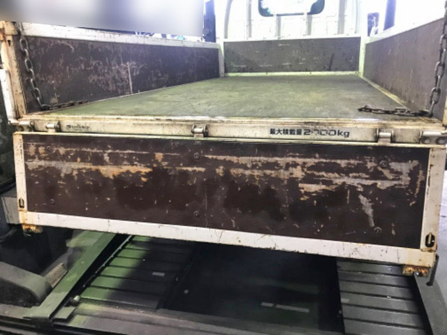 マツダタイタン平ボディ小型（2t・3t）[写真03]