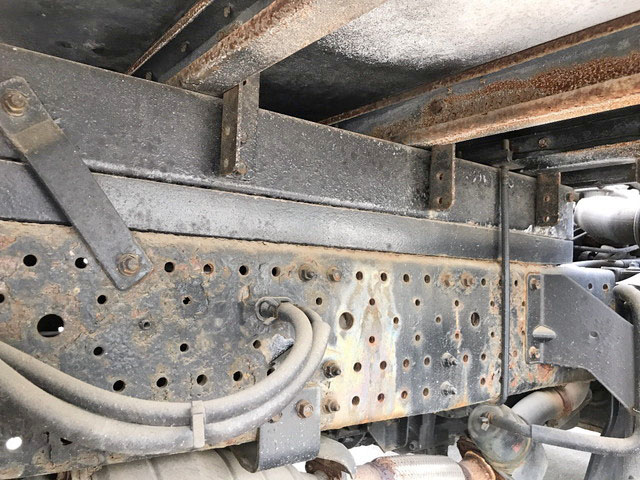 いすゞエルフパネルバン小型（2t・3t）[写真17]