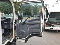 いすゞエルフパネルバン小型（2t・3t）[写真25]